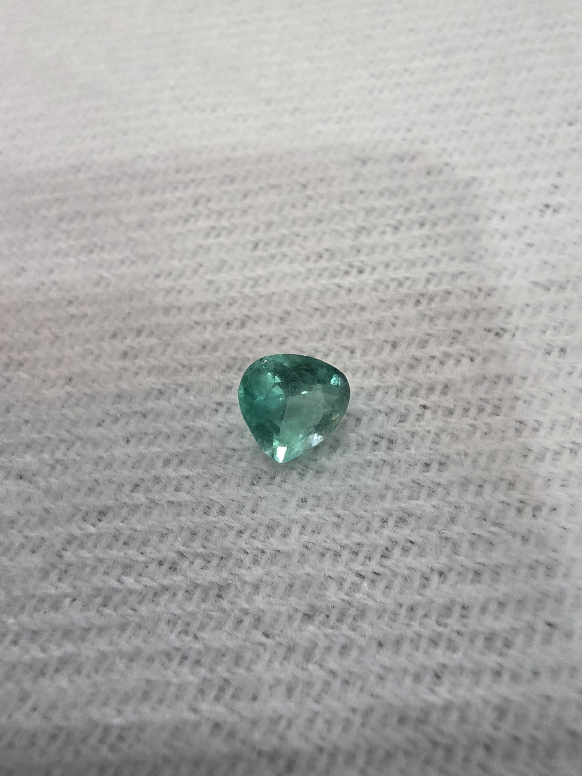 Colombian Heart Emerald Gemstone - photo 5