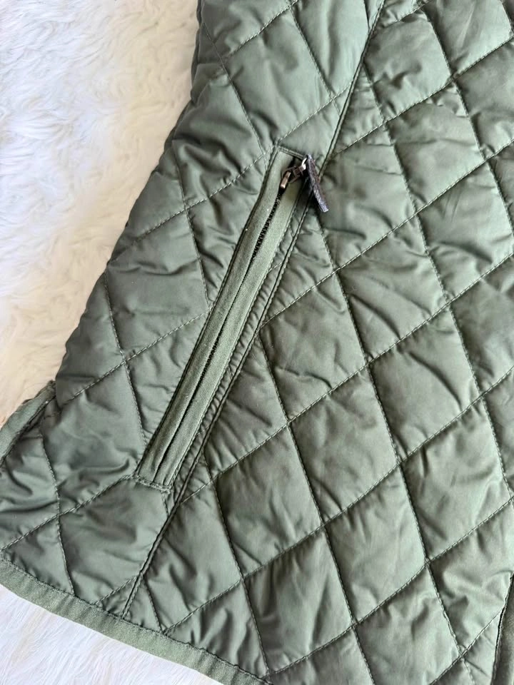 Eddie Bauer vest