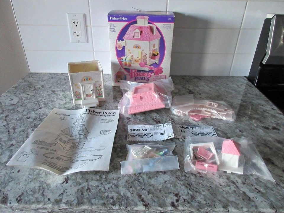 Vintage Fisher Price Precious Places Blue Ribbon Pony Stable (19