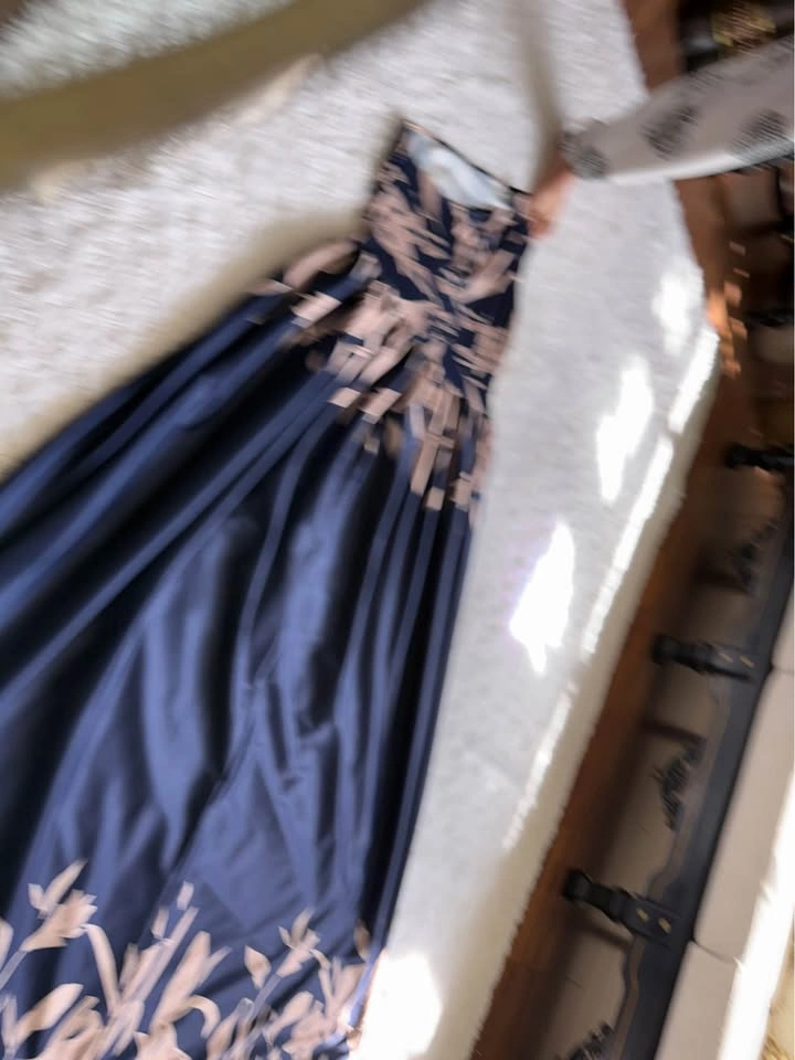 Beautiful Blue Dress with Pink Flowers - Size 4-6 - photo 4