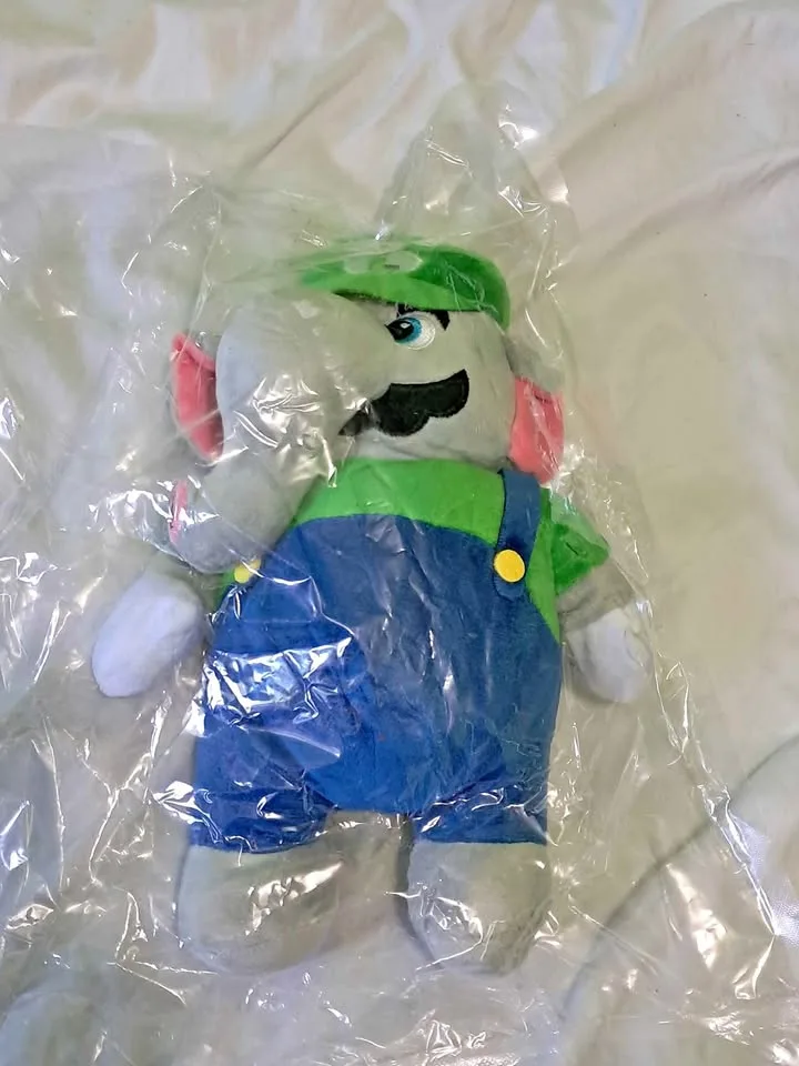 Luigi Elephant plush super mario wonder thumbnail