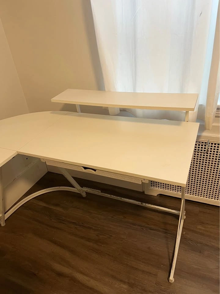 Desk / Table L-Shaped - photo 3
