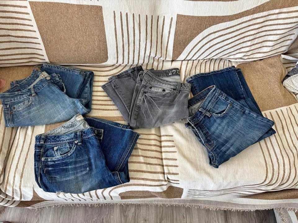 Jeans