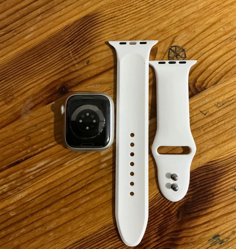 Apple Watch Series 7 41mm (77%) Battery life - photo 3