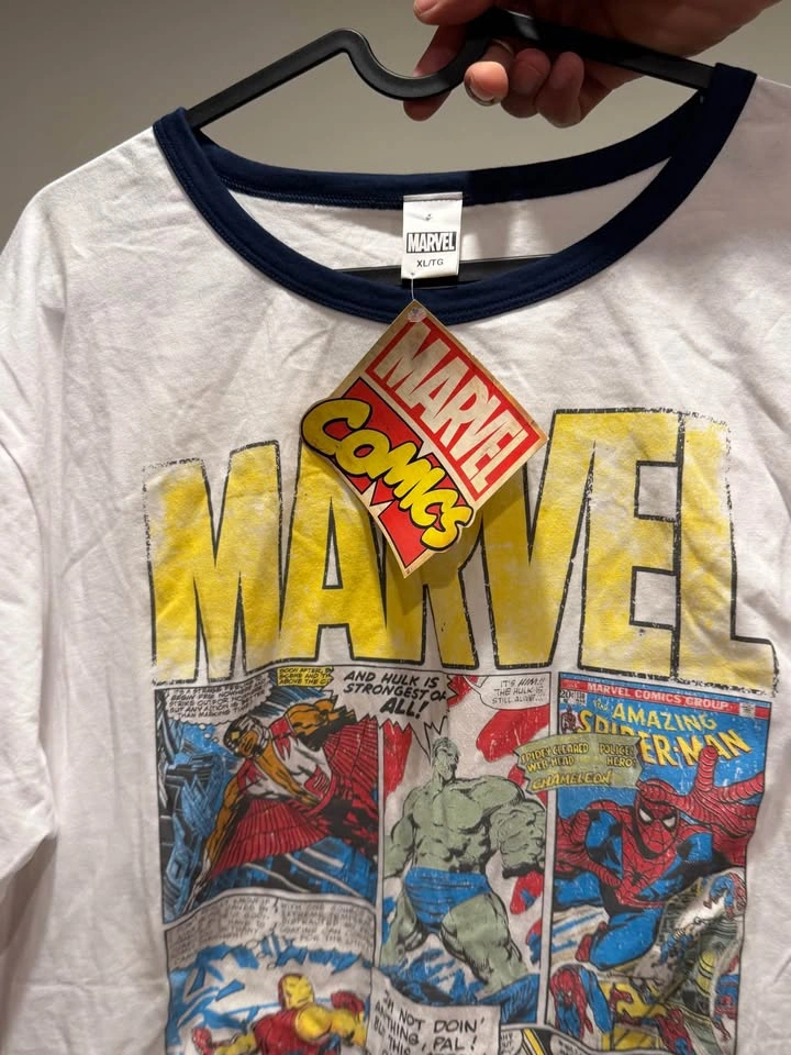 Marvel Comics T-Shirt - photo 2