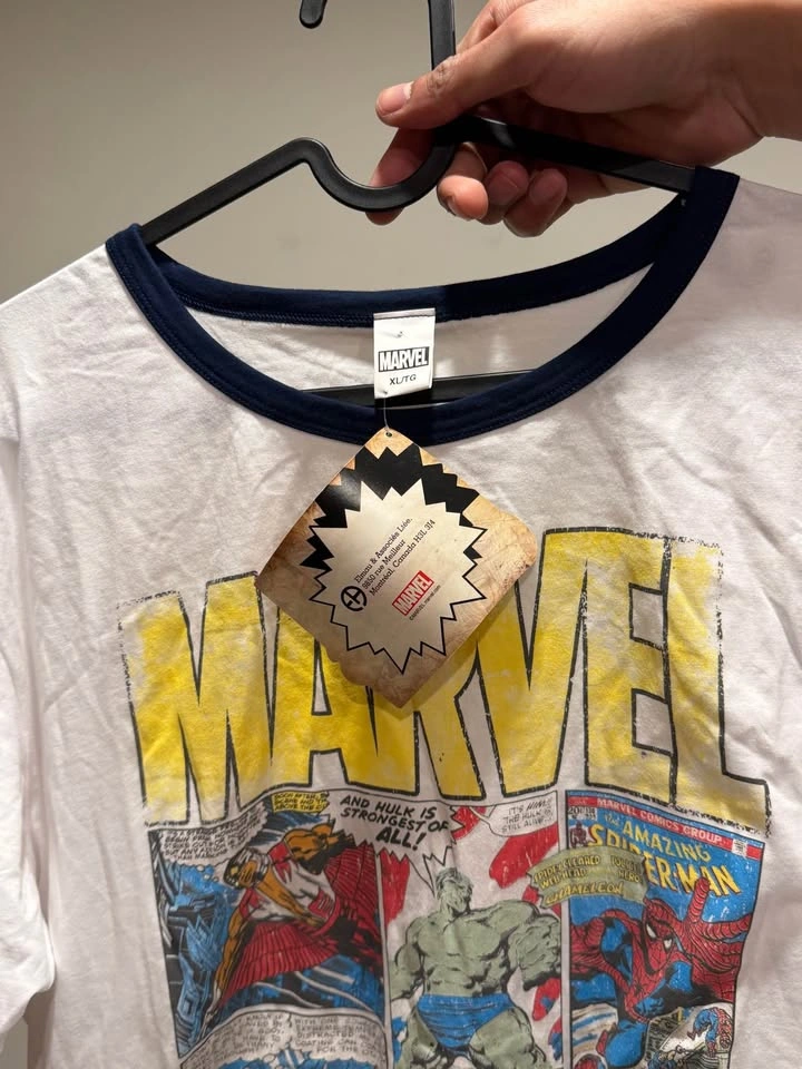 Marvel Comics T-Shirt - photo 3