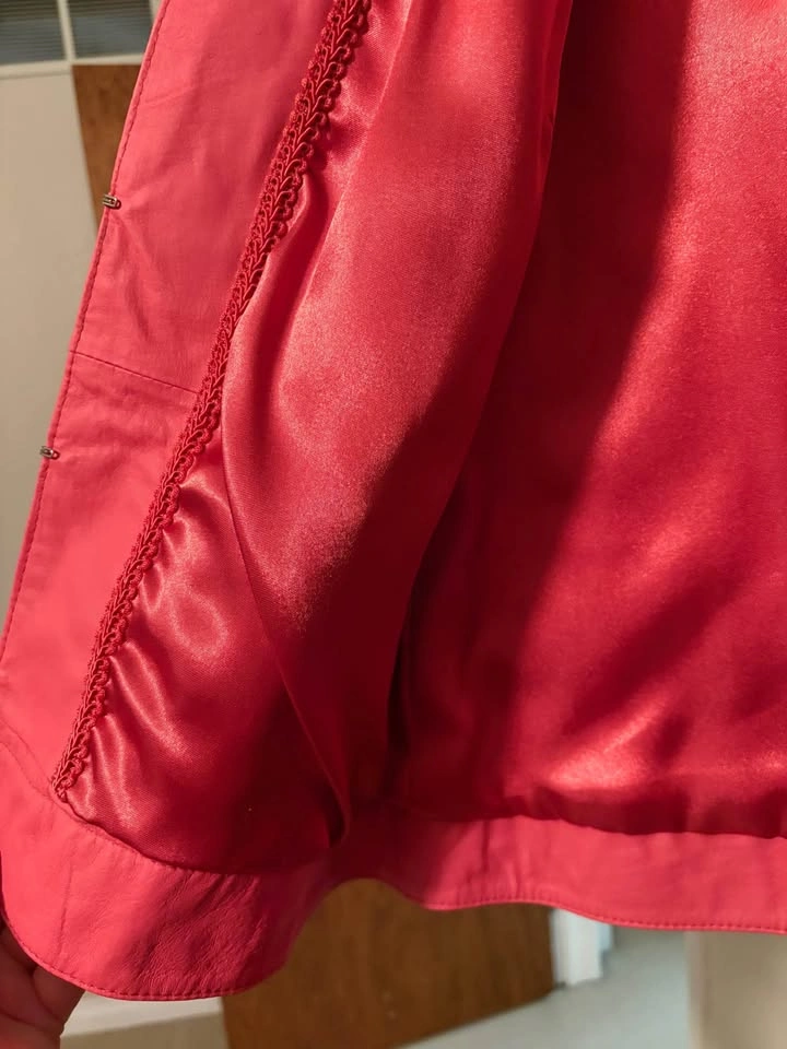 Gorgeous Women’s Leather jacket - photo 3