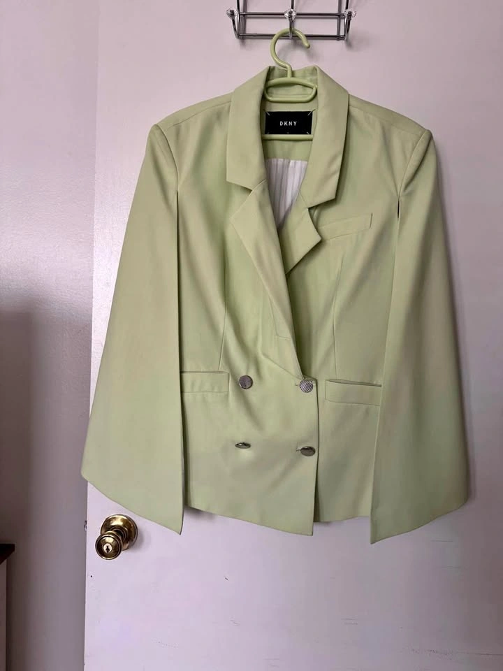 DKNY Blazer - Size 6 - Brand New
