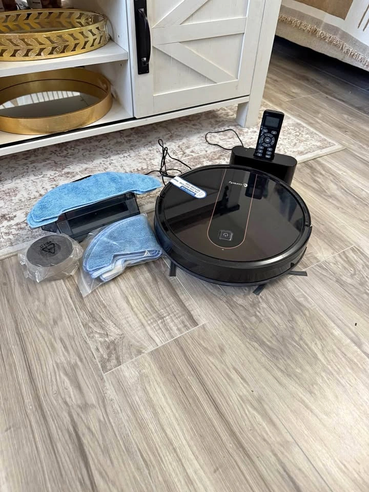 Robot vacuum cleaner