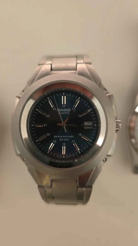 6 Stylish Men Watches Bundle Deal - photo 3