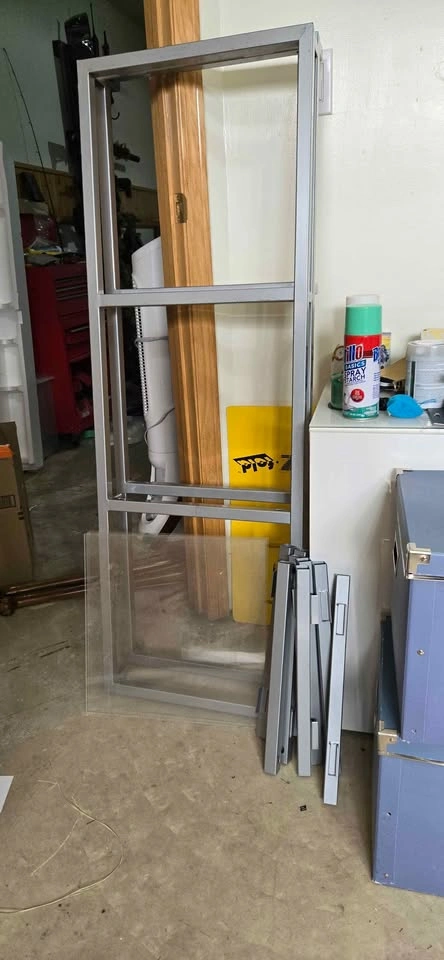2 Metal Frame Display Shelves - photo 4