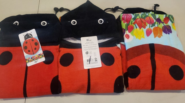 Kids Hooded Towels - Shark Ladybug Astronaut - New - photo 4