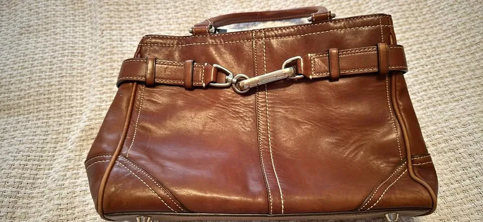Ladies coach handbag free delivery like new thumbnail