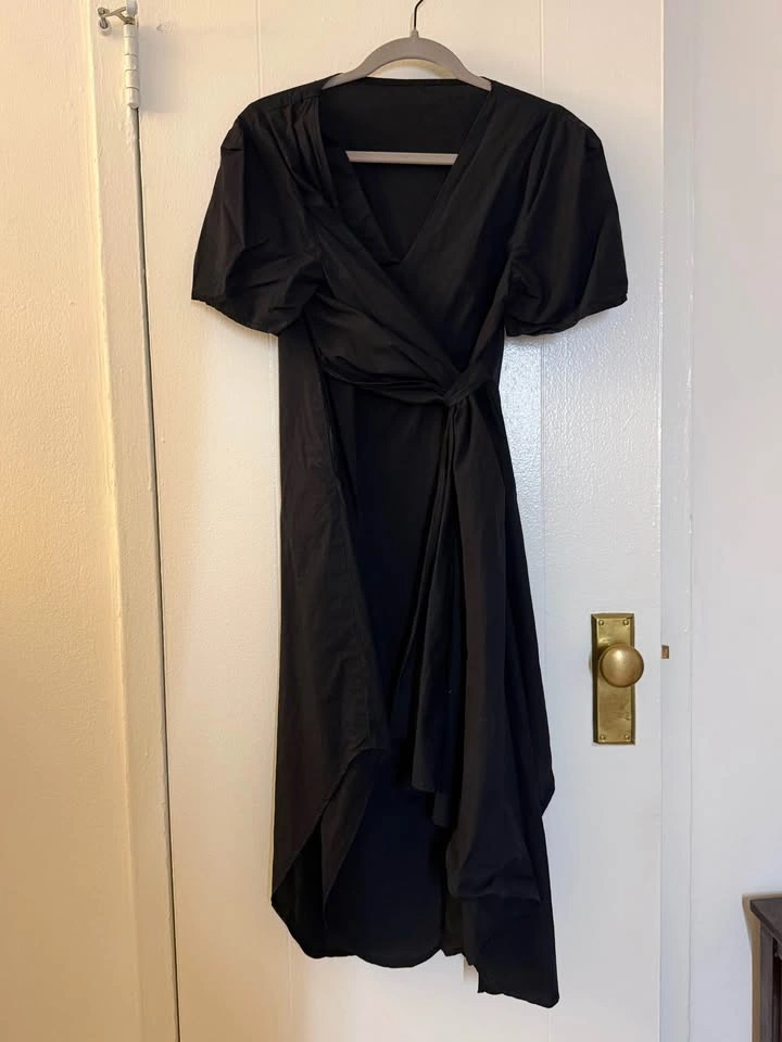 Black V-Neck Wrap Dress Short Sleeve Asymmetrical Hem - photo 2