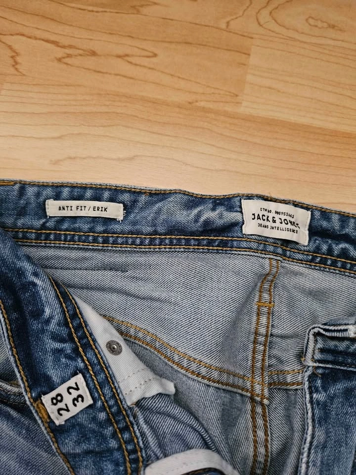 Mens Jeans Jack and Jones 28W x 32L - photo 2
