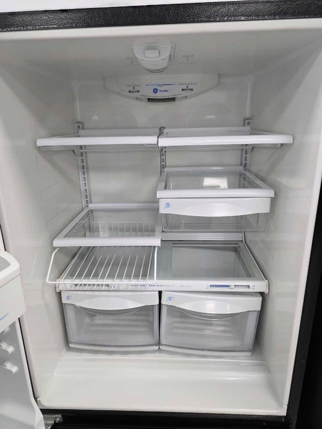 GE Profile 31" Bottom Freezer Fridge SS – $560 - photo 3