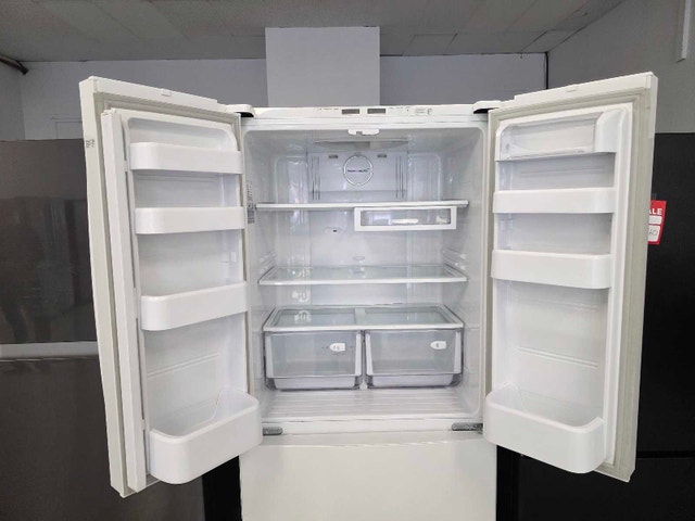 Samsung 19 cu ft Bottom Freezer Fridge | Delivery Available - photo 2