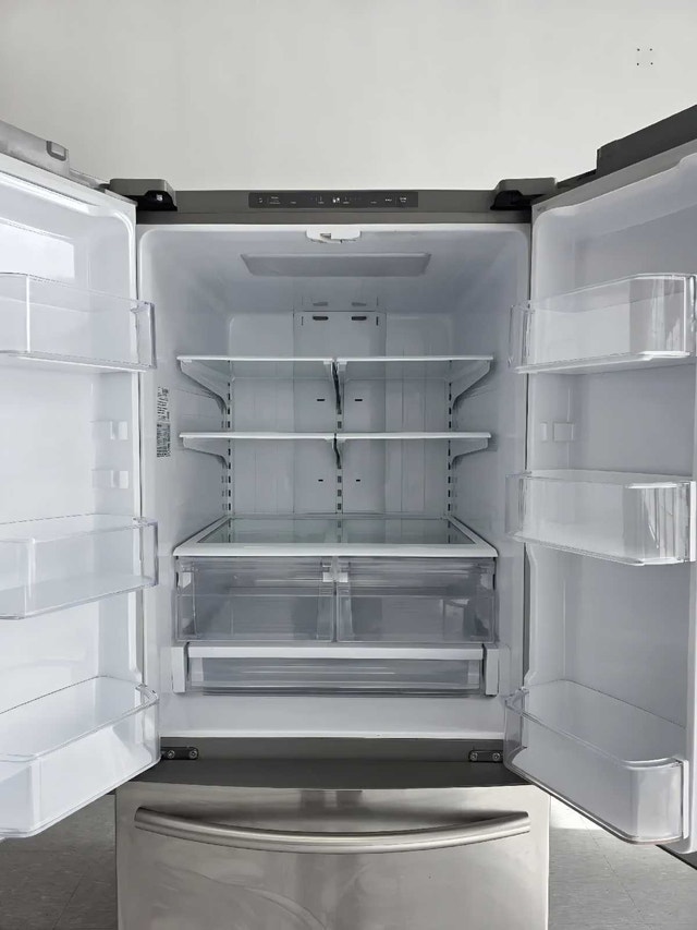 Samsung RF220NCTASR French Door Fridge – 3 Month Warranty - photo 2
