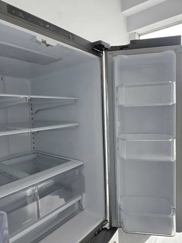 Samsung RF220NCTASR French Door Fridge – 3 Month Warranty - photo 3