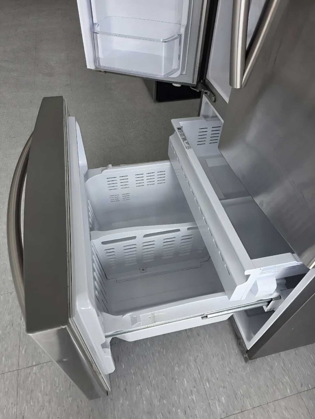 Samsung RF220NCTASR French Door Fridge – 3 Month Warranty - photo 5