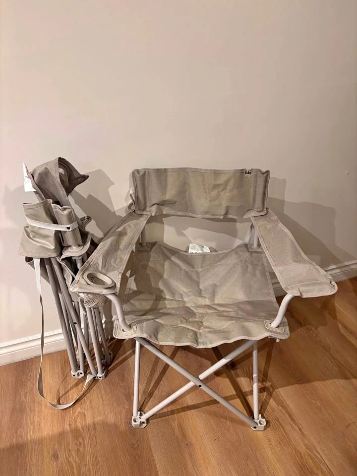 MOVING SALE – MUST GO BY APRIL 18: Pair of NEW Folding Chairs