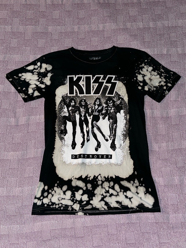 Kiss Destroyer Bleach Washed T-Shirt - Size Small