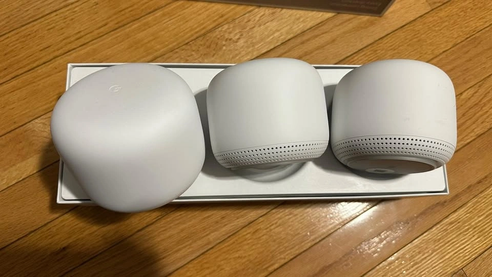 PICKUP ONLY - Google Nest Wifi Mesh System (3-Pack) - photo 2