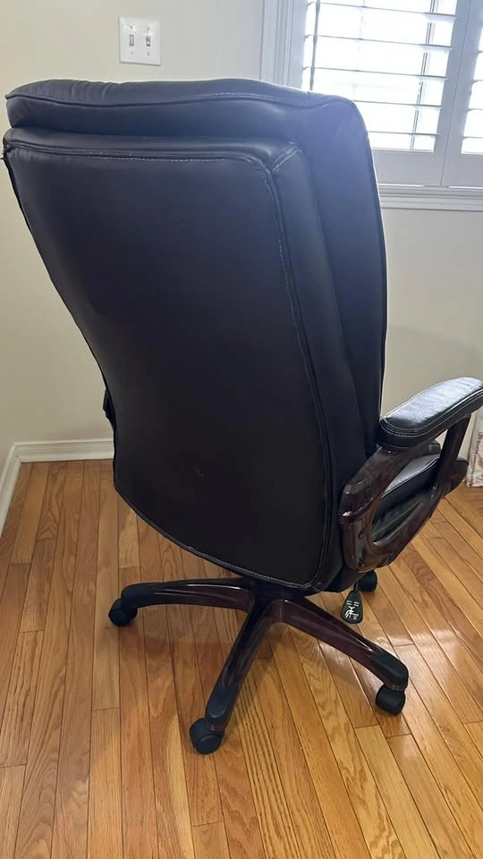 PICKUP ONLY - Executive Office Chair (Staples Westcliffe) - photo 2
