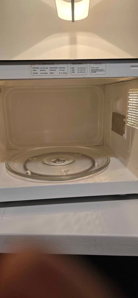 MICROWAVE OVEN - photo 4