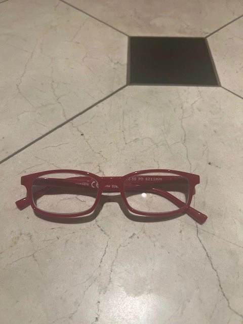 Peepers Glasses - New, +2.5 Magnification (2 Pairs) - photo 2