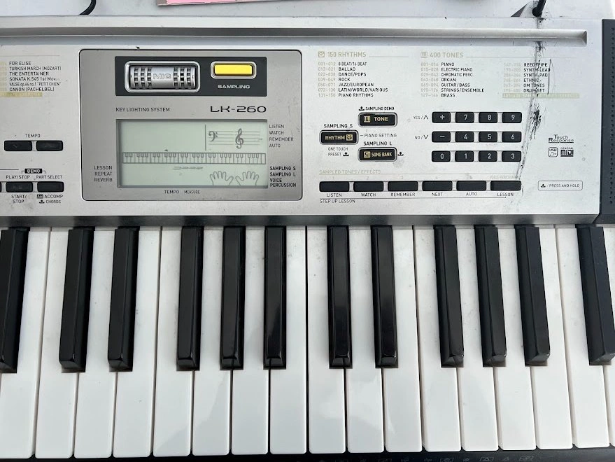 Casio Piano LK-260 with Lighted Keys - photo 3