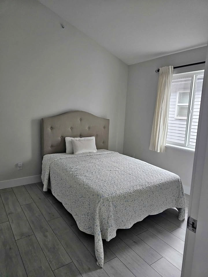 Bed Headboard Quilt and Metal Bed Frame - Double