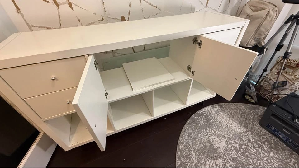** READ THE AD PLS ** IKEA Kallax 8-Cube Shelving Unit with draw - photo 3