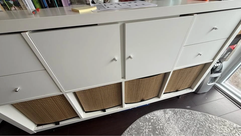 ** READ THE AD PLS ** IKEA Kallax 8-Cube Shelving Unit with draw - photo 5