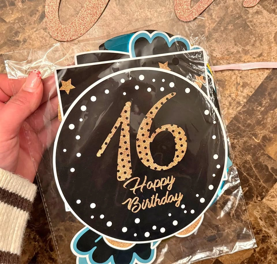 Sweet 16 Birthday Decoration Set