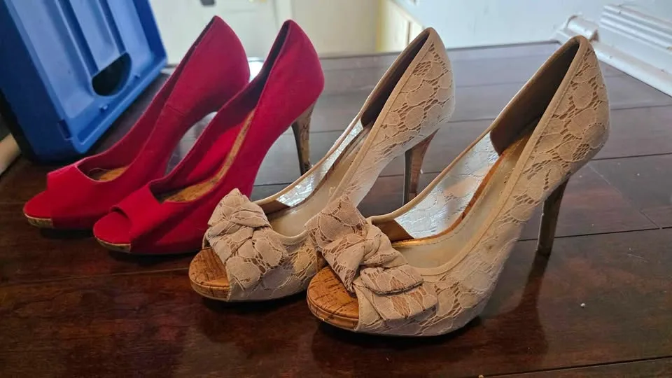 Euc size 8 high heels thumbnail