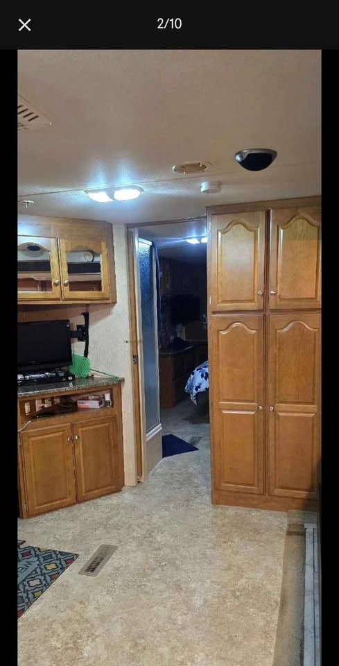 2008 Glendale Prowler Travel Trailer - photo 2