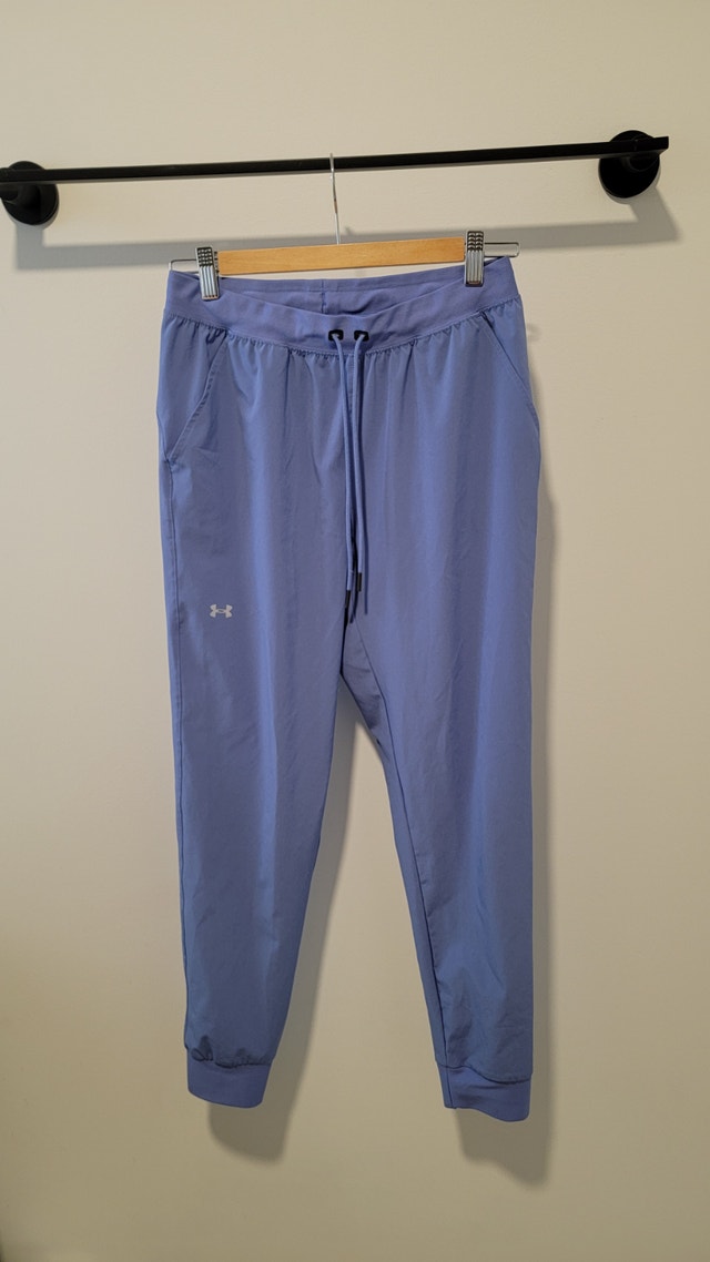 Brand new never worn Women's Small 36 inches long fitness pants