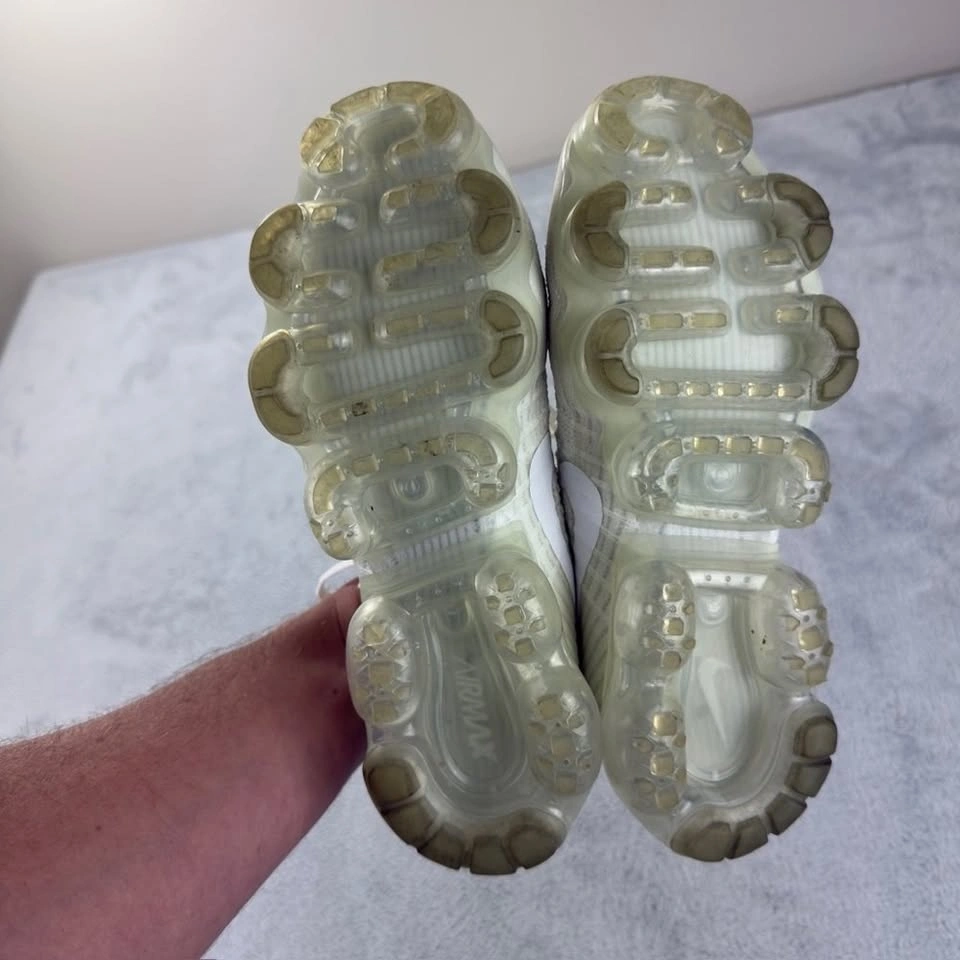 Nike Women's VaporMax Flyknit White - Size 8.5 - photo 3