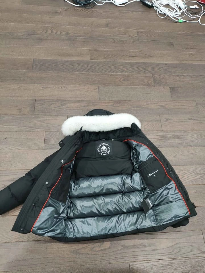 Moose knuckles jacket medium youth 99% NEW - photo 2