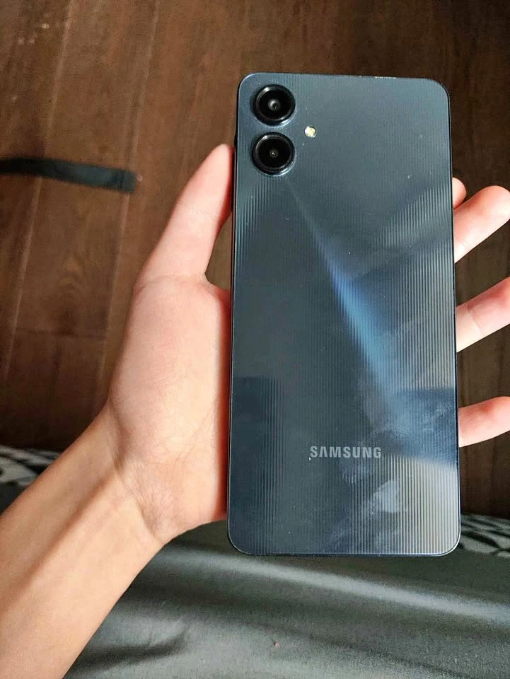Locked Samsung A06 Carrier Locked With Box