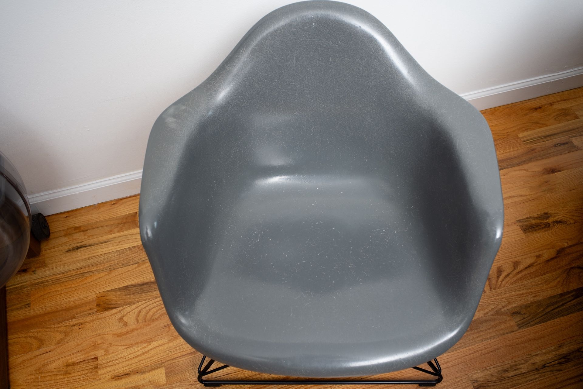 Eames Fiberglass LAR Chair - photo 4