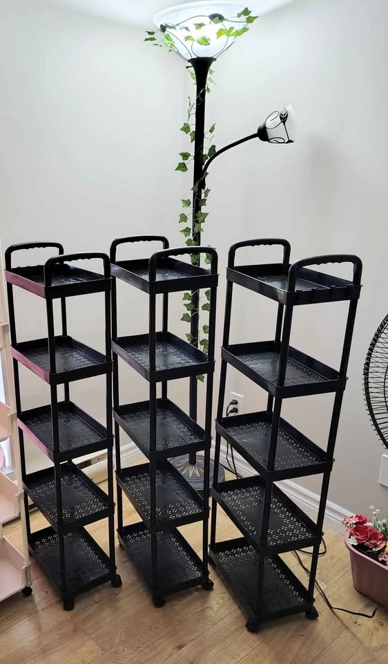 Brand new! 5 Layer black Plastic with wheels and 4 hangers - photo 4