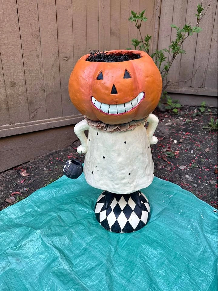 Pumpkin Halloween Candy Holder Decor(delivery available)
