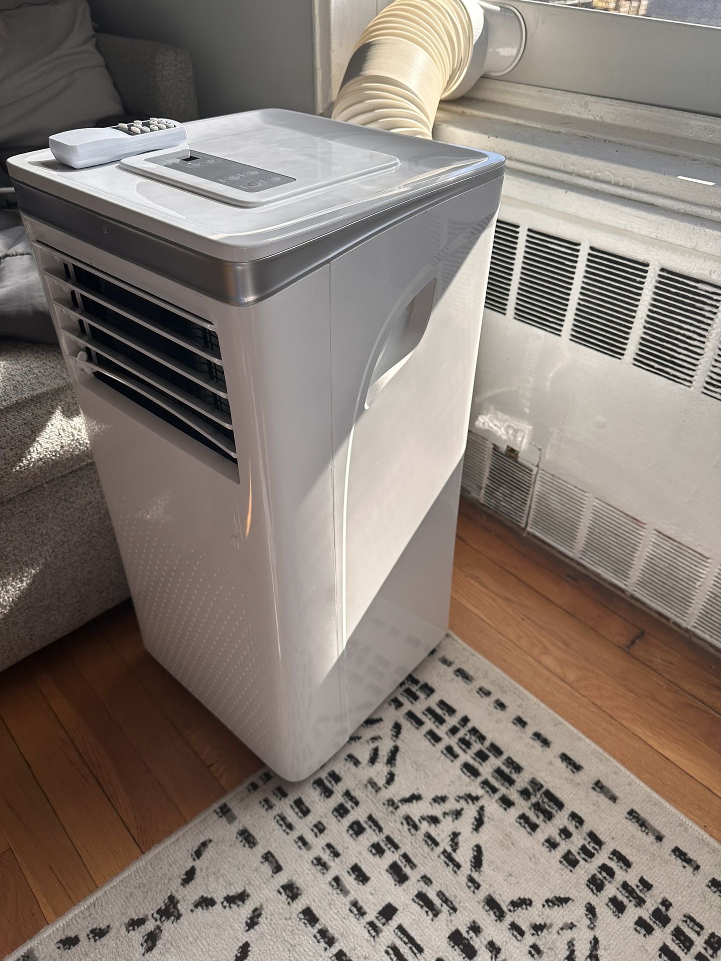 Portable AC (8k BTUs) - photo 2