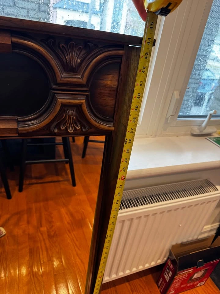 Wooden mirror with carved frame - photo 5