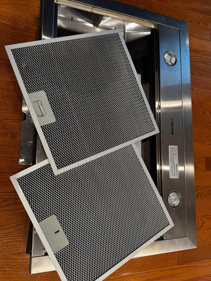 Ancona Stainless Steel Range Hood Insert – Like New - photo 3