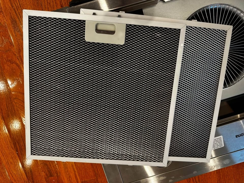 Ancona Stainless Steel Range Hood Insert – Like New - photo 4