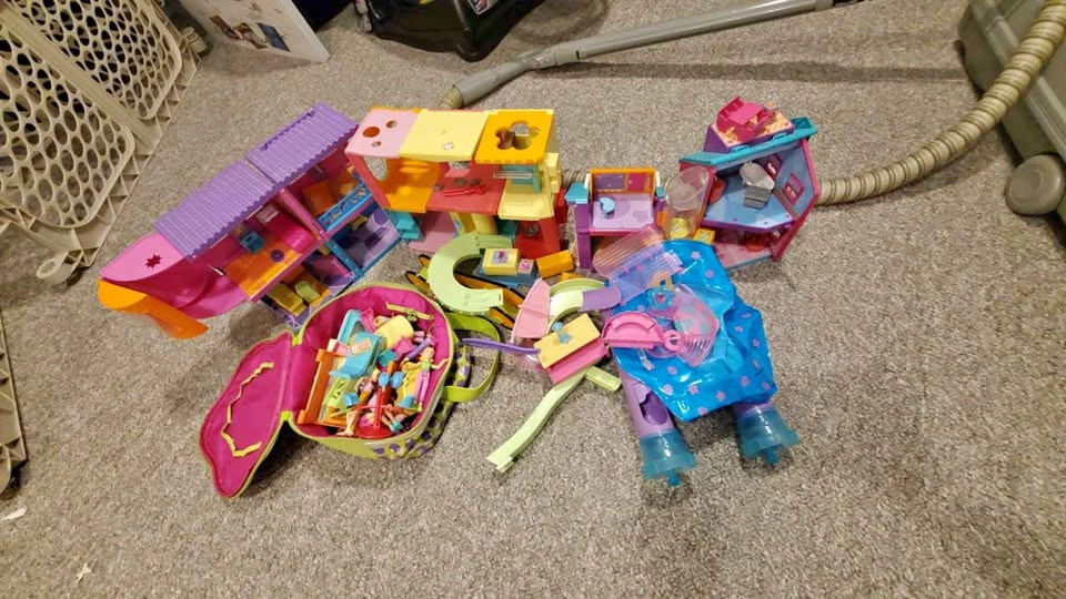 Vintage Polly Pocket Sets