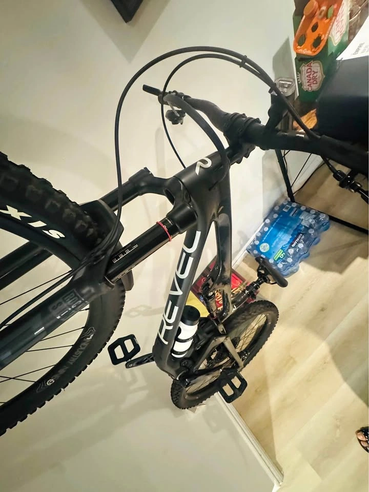 Revel Ranger V1 Carbon Frame